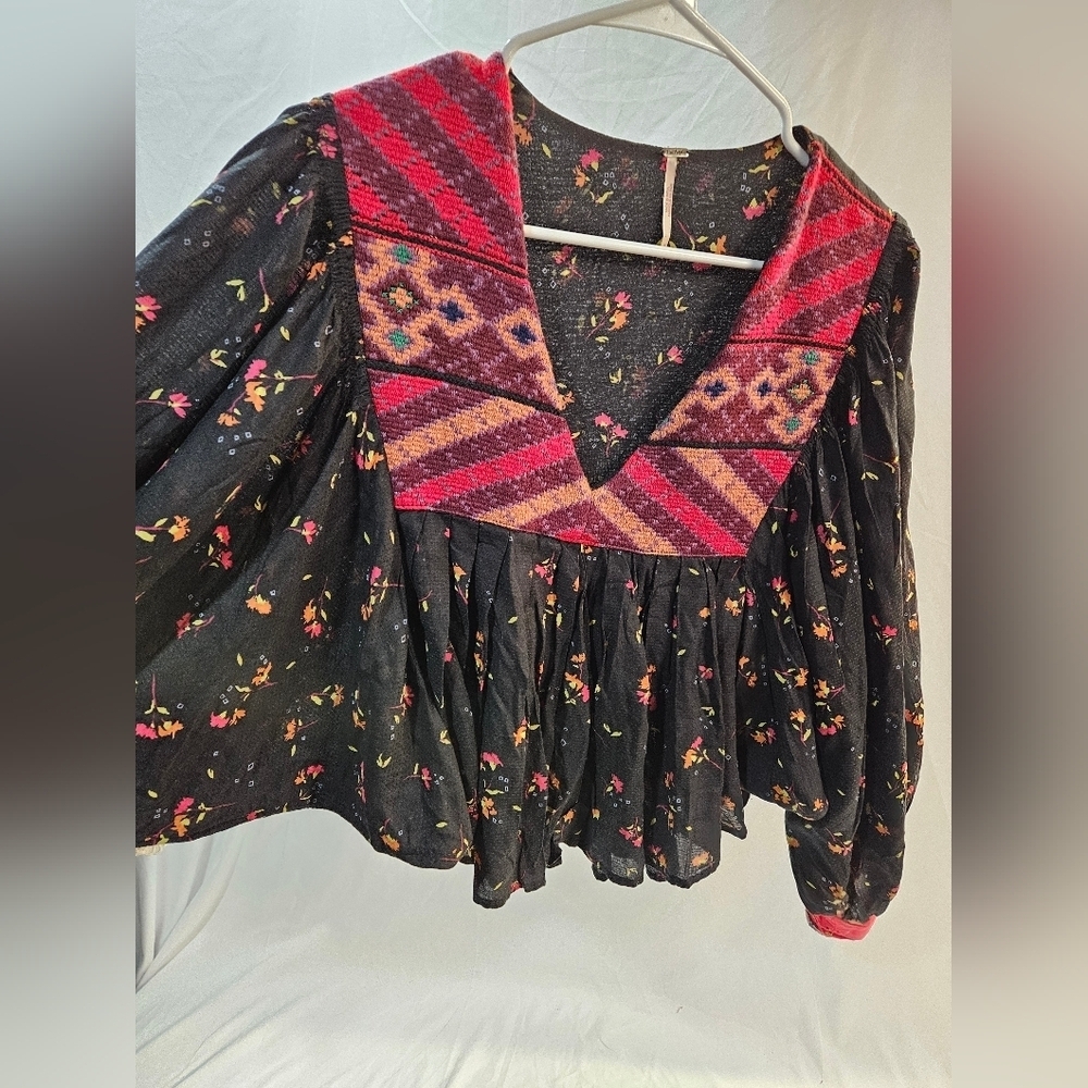 FREE PEOPLE Embroidered Modal LADY LOU Flowy Peasant Top Size S